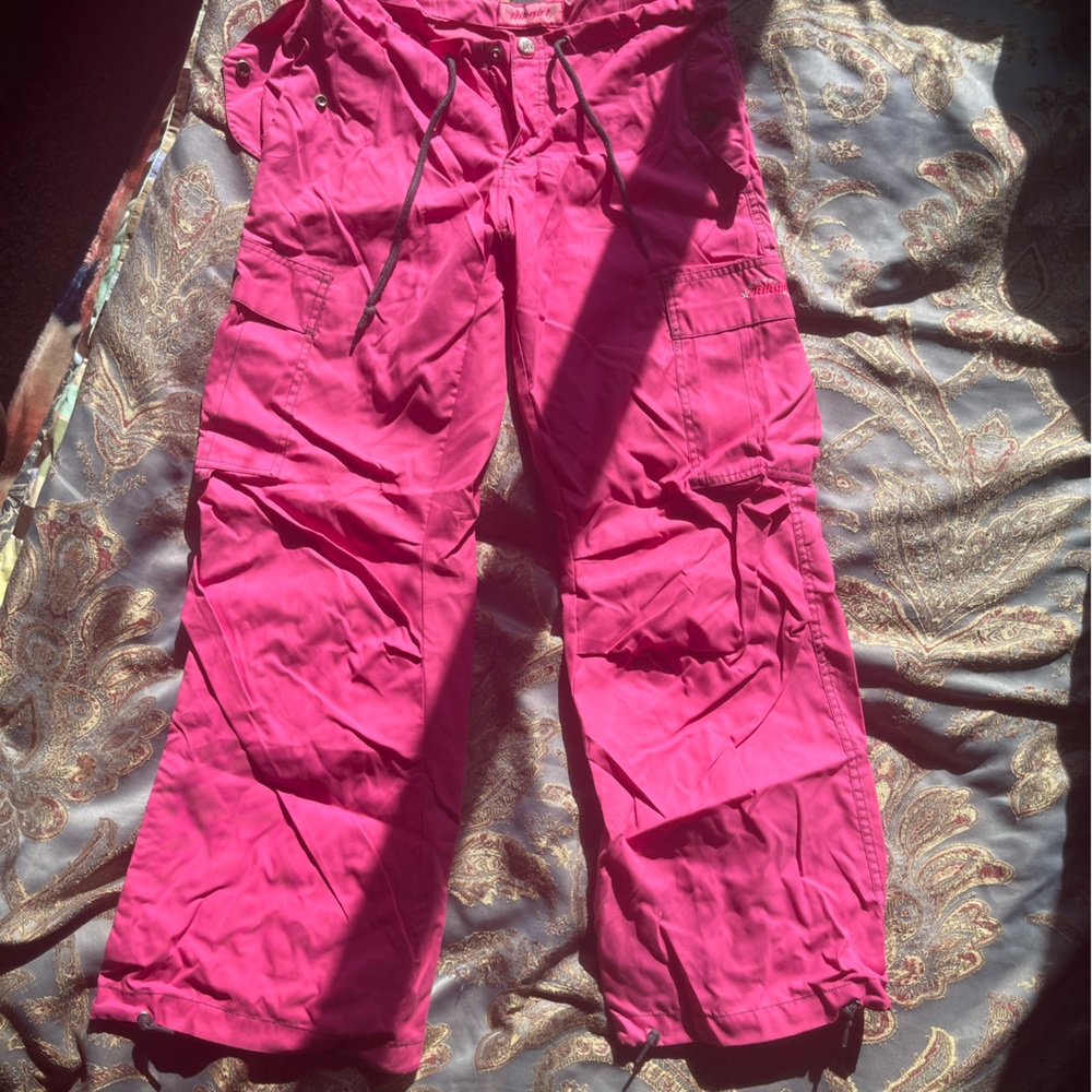 Kikgirl cargo pants, bright pink. Size 28 VINTAGE 2000’s